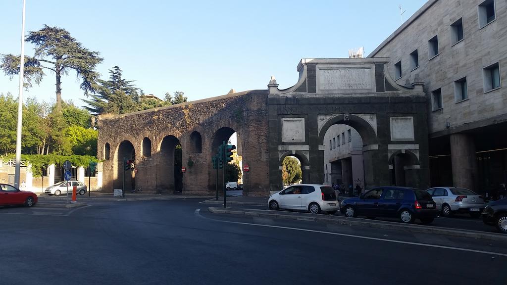 Termini Station Apartment Ai Due Cortili Presso Le Mura Aureliane Ρώμη Εξωτερικό φωτογραφία